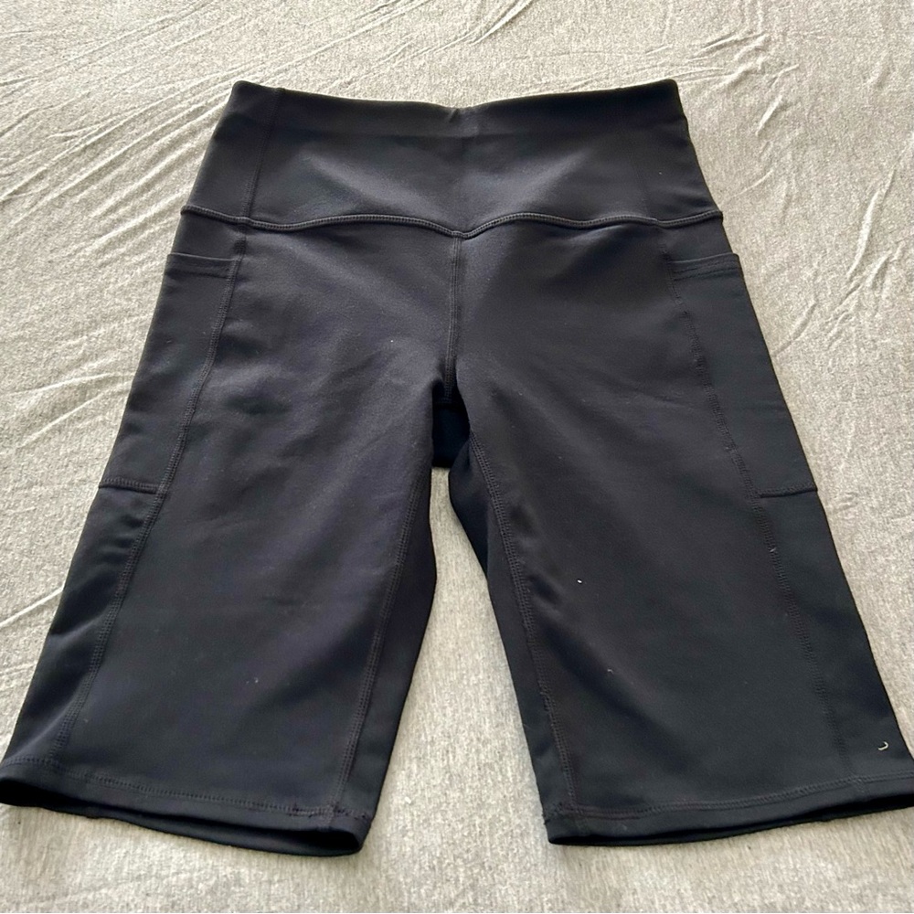 Skechers Women Bike Shorts with Pockets S